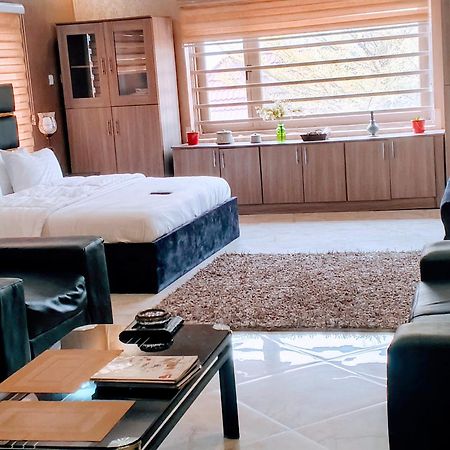 Nuit De Paris Hotell Abuja Eksteriør bilde