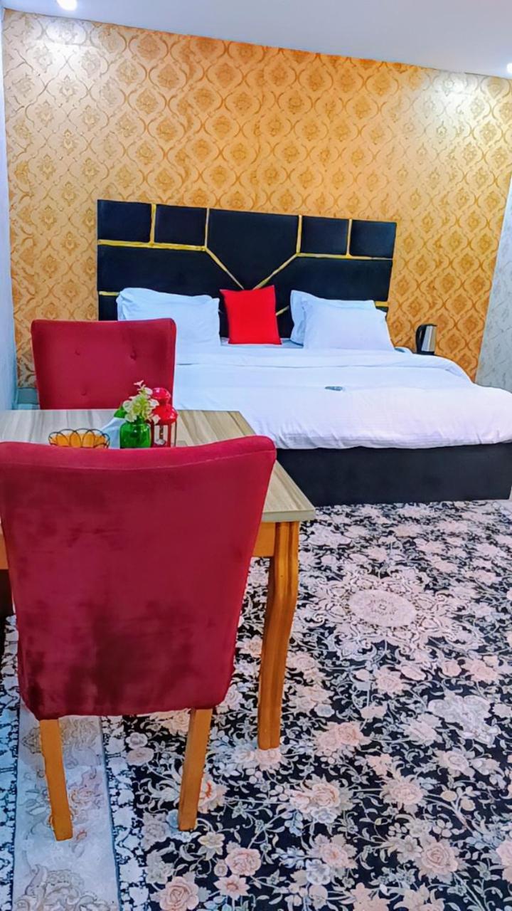 Nuit De Paris Hotell Abuja Eksteriør bilde
