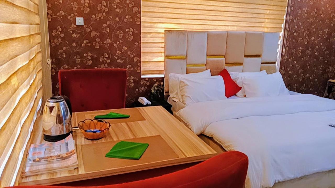 Nuit De Paris Hotell Abuja Eksteriør bilde