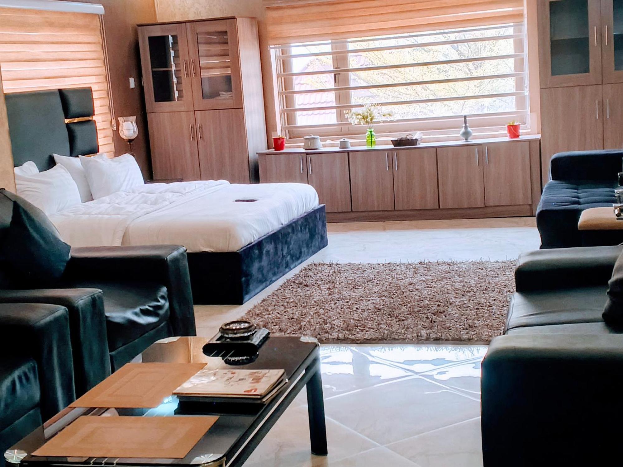 Nuit De Paris Hotell Abuja Eksteriør bilde